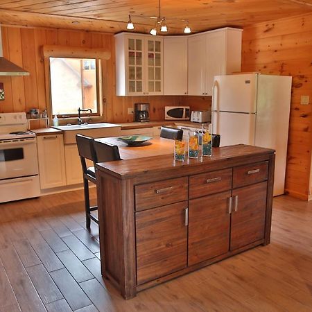 Les Chalets Du Lac Serein Saint Ludger de Milot 外观 照片