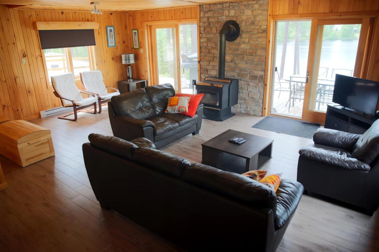 Les Chalets Du Lac Serein Saint Ludger de Milot 外观 照片