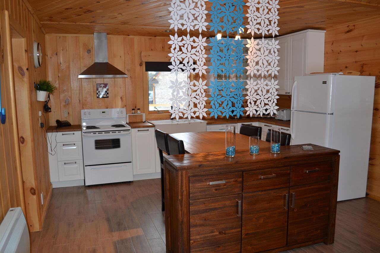 Les Chalets Du Lac Serein Saint Ludger de Milot 外观 照片