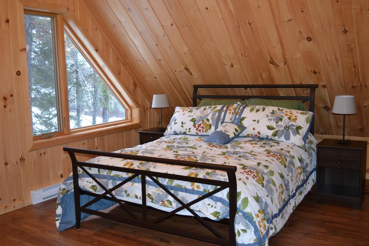 Les Chalets Du Lac Serein Saint Ludger de Milot 外观 照片